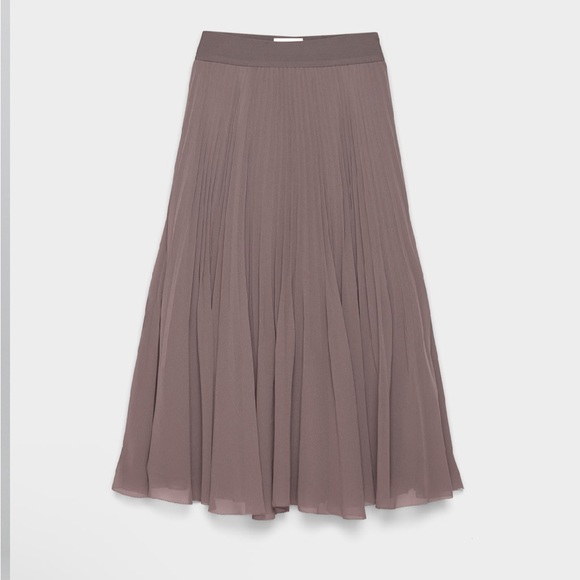 NWOT Aritzia Wilfred Twirl Midi Skirt in Glimmer Pleated Chiffon small - Picture 1 of 10